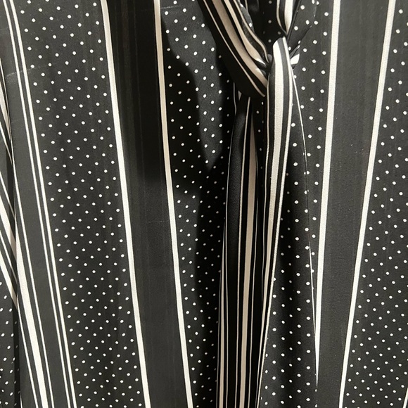 BCBGMAXAZRIA Mixed Print Tie Neck Tunic XS - Picture 6 of 9